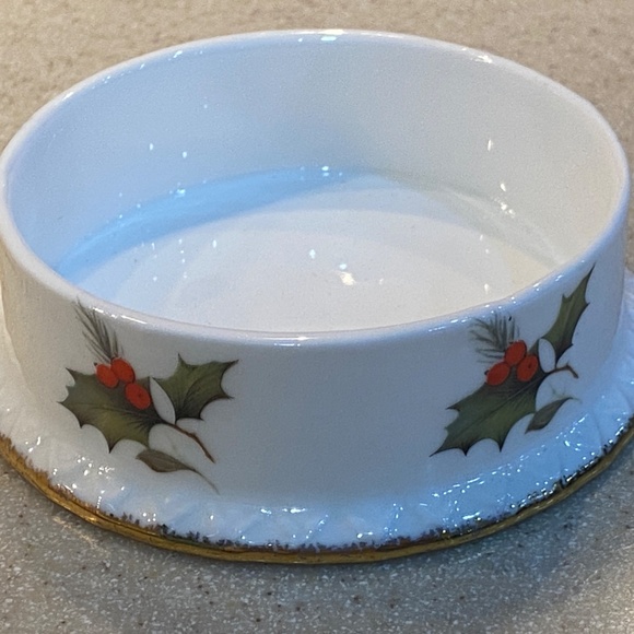 Ponsettia Trinket Jewelry Box Christmas Rose Genuine Bone China Flambro Taiwan - Picture 6 of 8